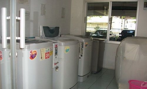 Ritratana Apartment Bangkok Esterno foto